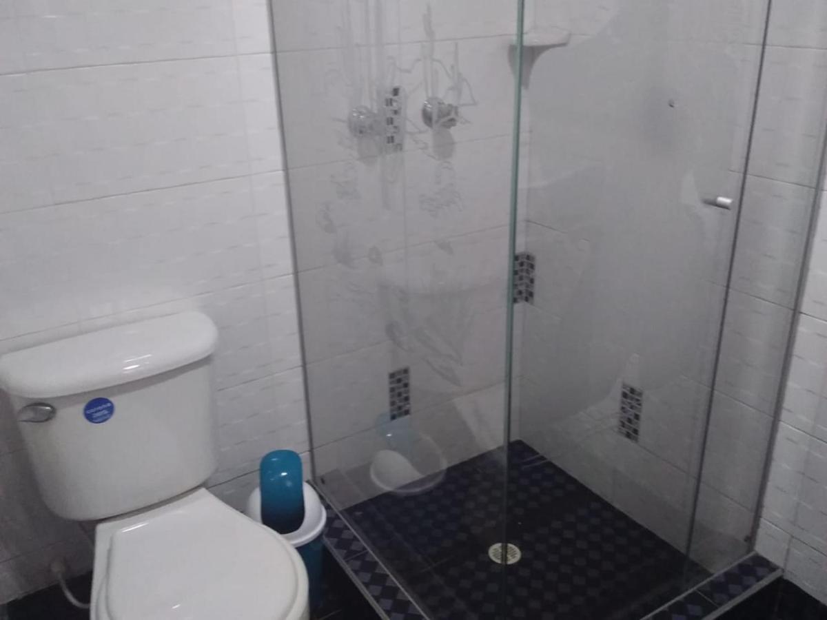 Con Bano Privado Cerca Al Aeropuerto *