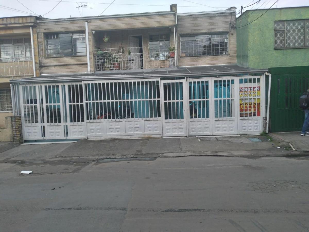 Con Bano Privado Cerca Al Aeropuerto Bogota